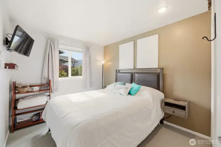 Bed 1 Lower Level