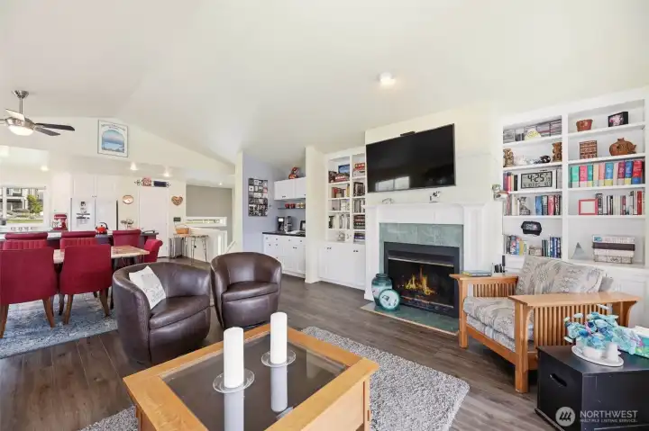 Built in Bookshelves to compliment the space