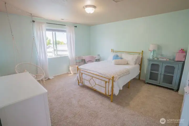 Guest bed 3