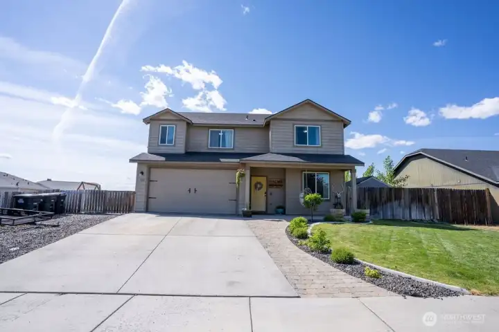 2 car garage!
