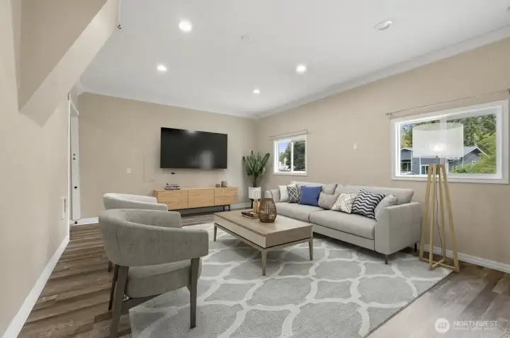 Virtually staged bonus room