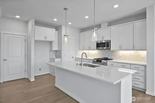 13217 NE 127th Way Unit B ~ Ready Now