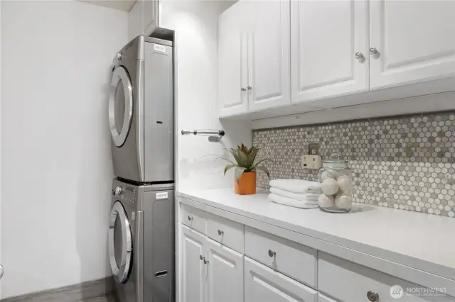dedicated laundry room Quartz Countertop with Added Storage