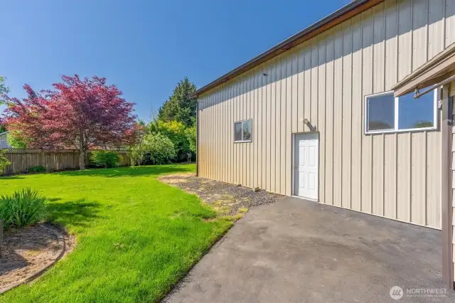 Large Shop with RV hook ups