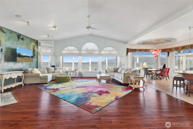 Such a spacious great room that's open to the dining room and Chef's kitchen
