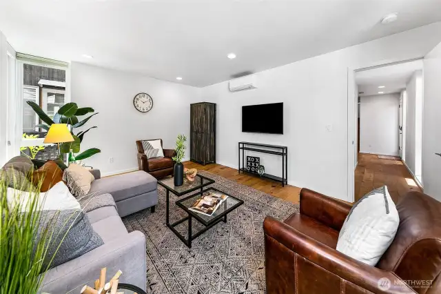 Room to define your rhythm. With ample space and natural light, this lower-level suite adapts to your lifestyle—perfect for movie nights, long-term guests, or multi-generational living at Harold’s Place.