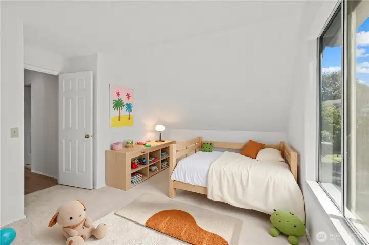 virtual staging (Bonus room)