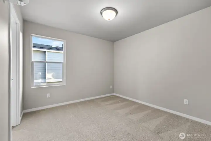 Photographs are for illustrative purposes only. Features, finishes, interior/exterior colors, landscaping and floorplan shown may vary from actual homes built.