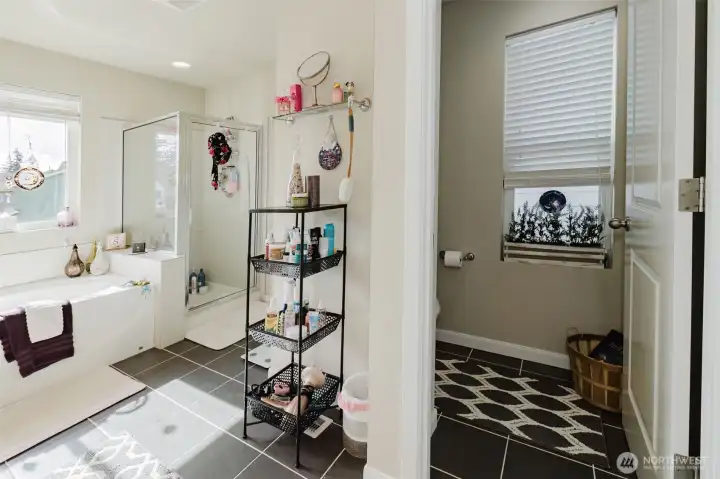 Primary bath