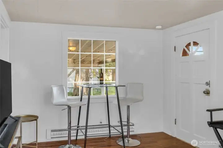 This area can accommodate a larger table.