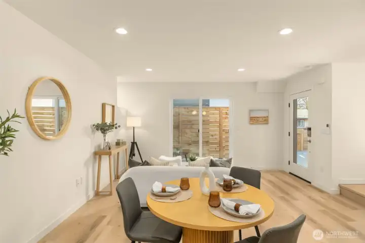 Dining area. Dining area.
