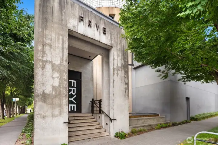 Spend an afternoon exploring the Frye Art Museum, then Thursday Happy Hour at MariPili at Café Frieda—one of First Hill's favorite hidden gems.