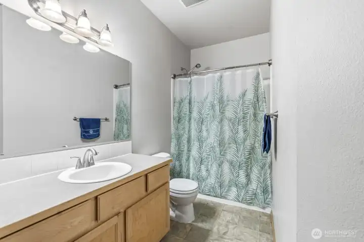 Extra full bath