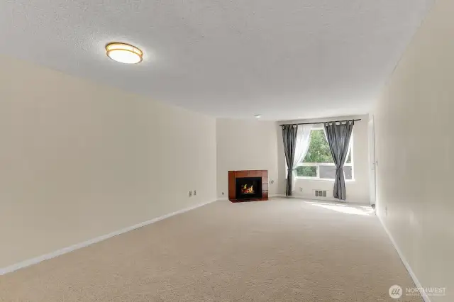 Freshly painted interior and brand new carpet thru out.