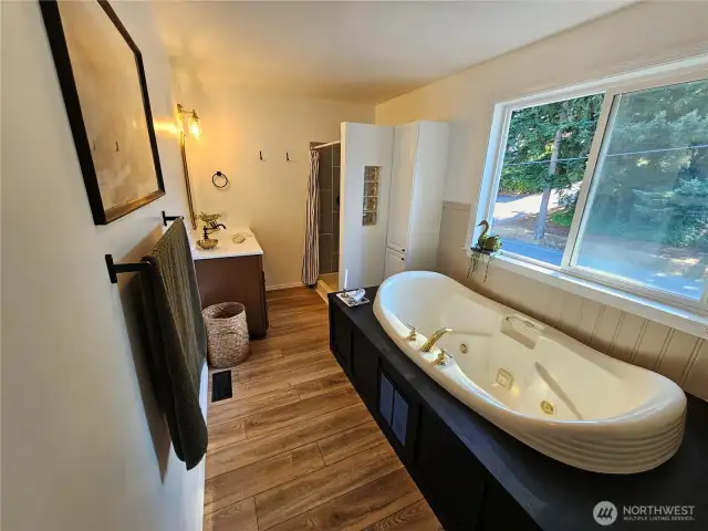 Master Bathroom.