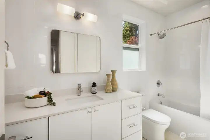 *photos are of 813, which features a reverse floor plan