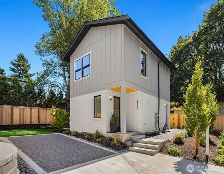 *photos are of 813, which features a reverse floor plan