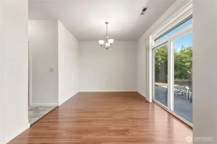 Dining Room w/ slider   --> backyard patio