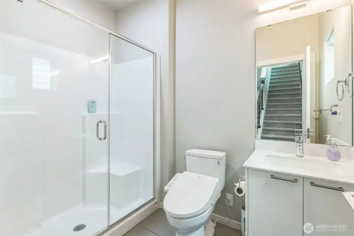 2nd Bathroom