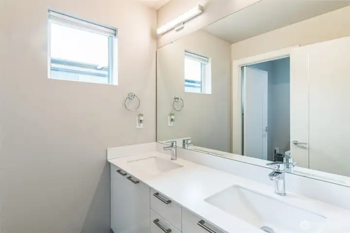 2ndbath Vanity