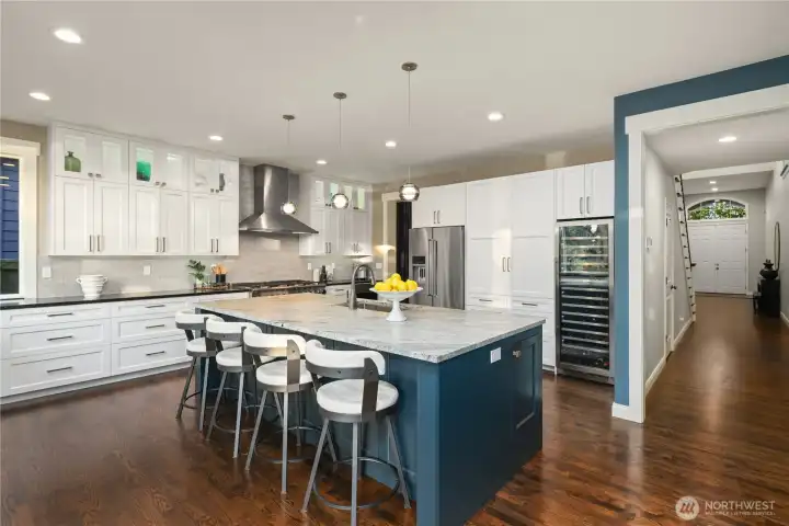 Sizeable center island with breakfast bar.