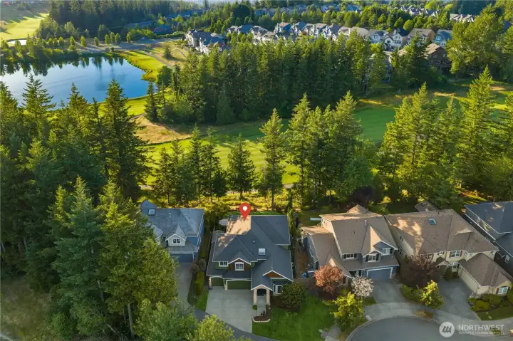 Tucked down a peaceful cul-de-sac on one of the PNW's premier golf courses, home to the Boeing Classic.