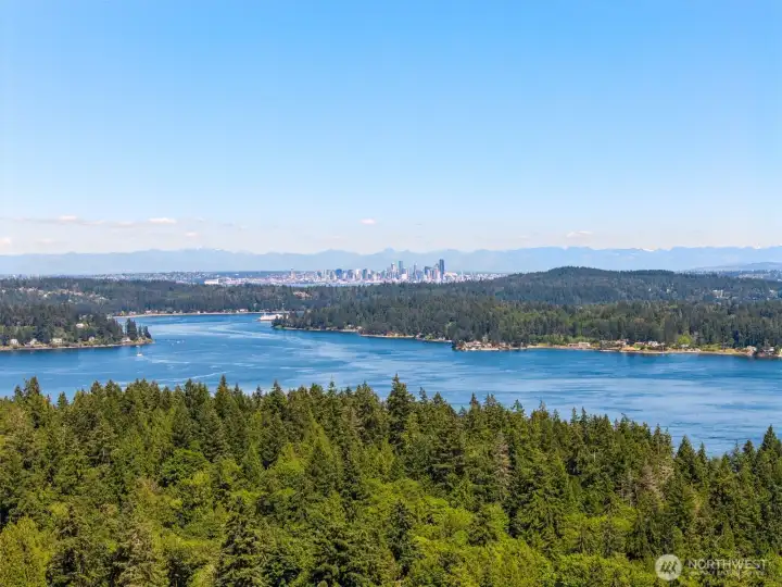 sometimes on a clear day you can also see views of Seattle !
