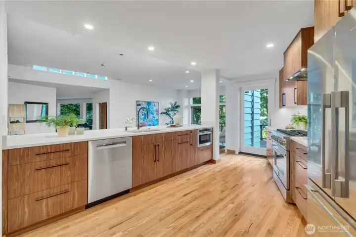 Newly Remodeled Kitchen with Built in Microwave Newly Remodeled Kitchen with Built in Microwave