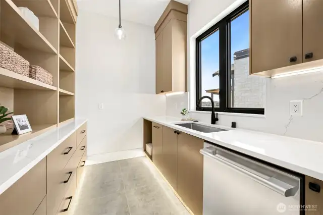 Secondary prep kitchen.