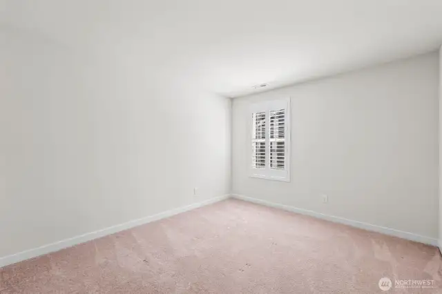 Upstairs bedroom reverse angle