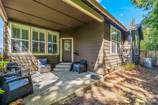 Covered patio with exposed aggregate