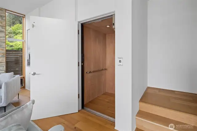 All floor elevator