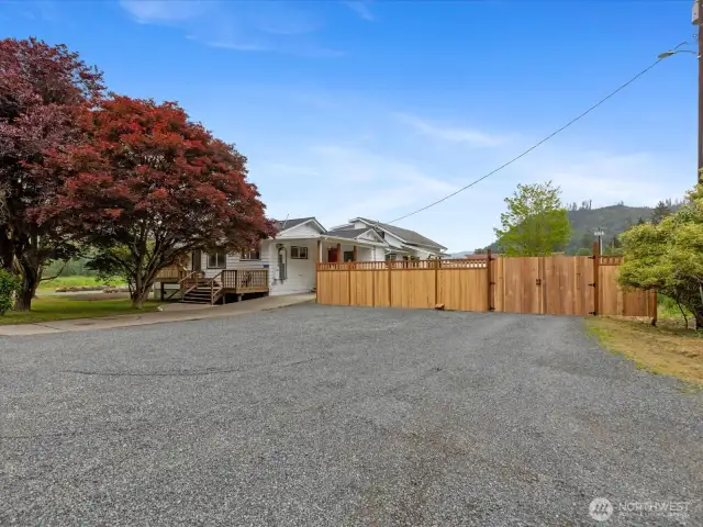 TONS of parking in front of, and behind brand new fence & gate