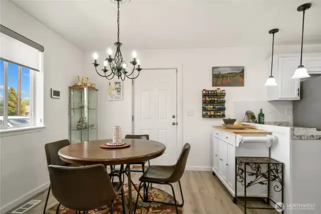 Kitchen Eating Space