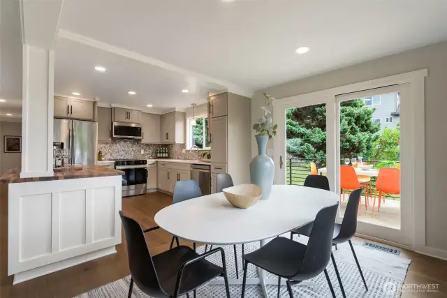 The dining room is ready for weeknight dinners or holiday's with a crowd.