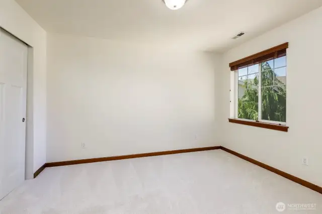 Guest bedroom 1