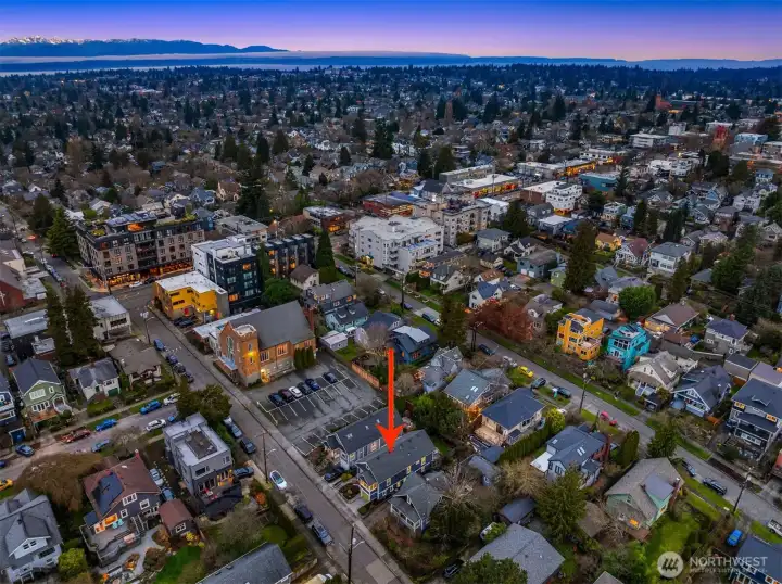 Steps from "The Ridge" and all of your favorite Phinney coffee shops and dining spots!