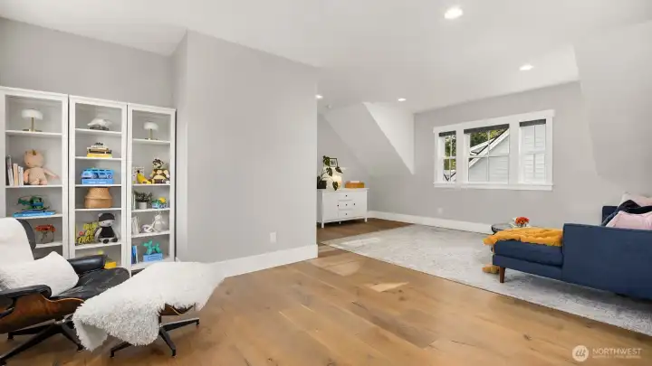 Bonus Room/Family Room in Main house with Full Bath