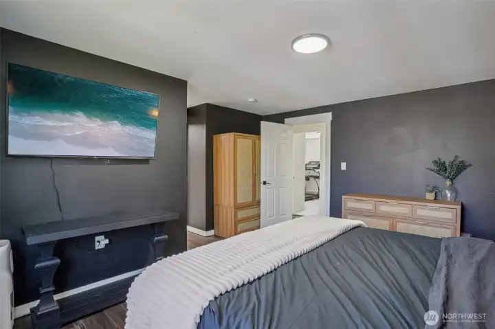 Large Primary Bedroom