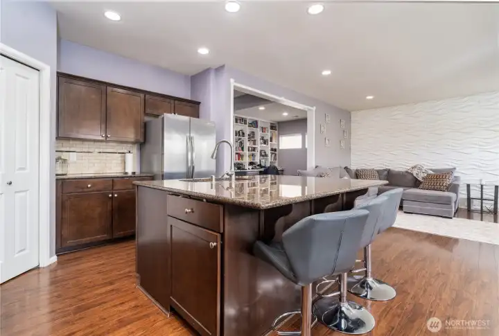 Large eat in Kitchen