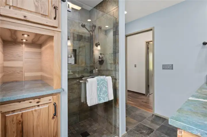 Hall Bath Hall Bath