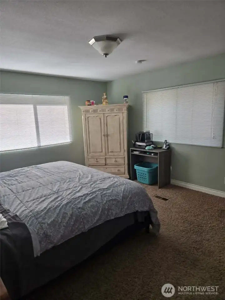 Plenty of room for dressers and drawers