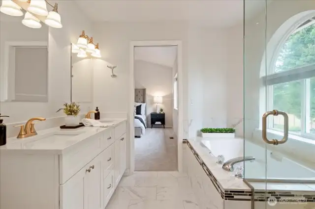 Updated bathroom en-suite