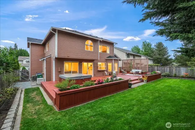 Extra room on side of the house for storage