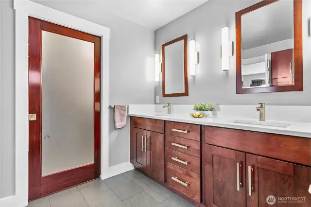 Primary bedroom ensuite