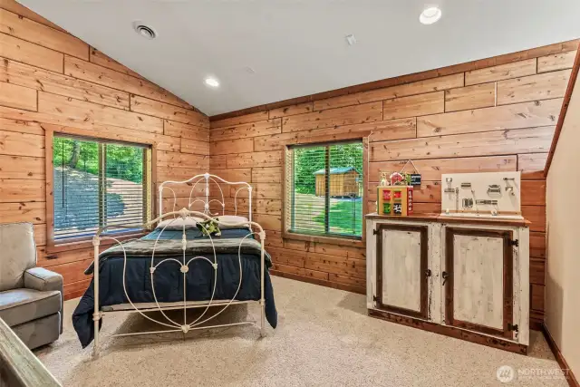 Upstairs bedroom1
