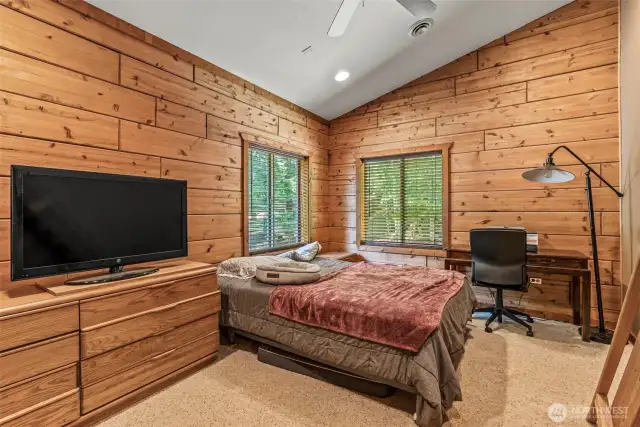 upstairs bedroom 2