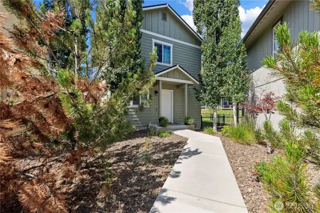 Welcome to 300 Saddlehorn Ln at The Cottages at Saddlerock!