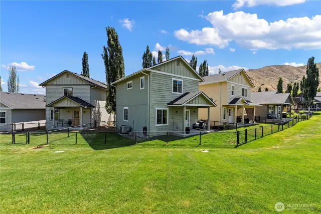 Located next to the community green space, with a fully fenced backyard