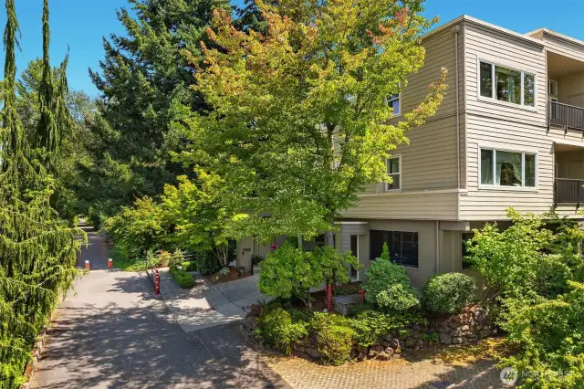 Park Square, a Boutique Condominium Complex with just 12 Units